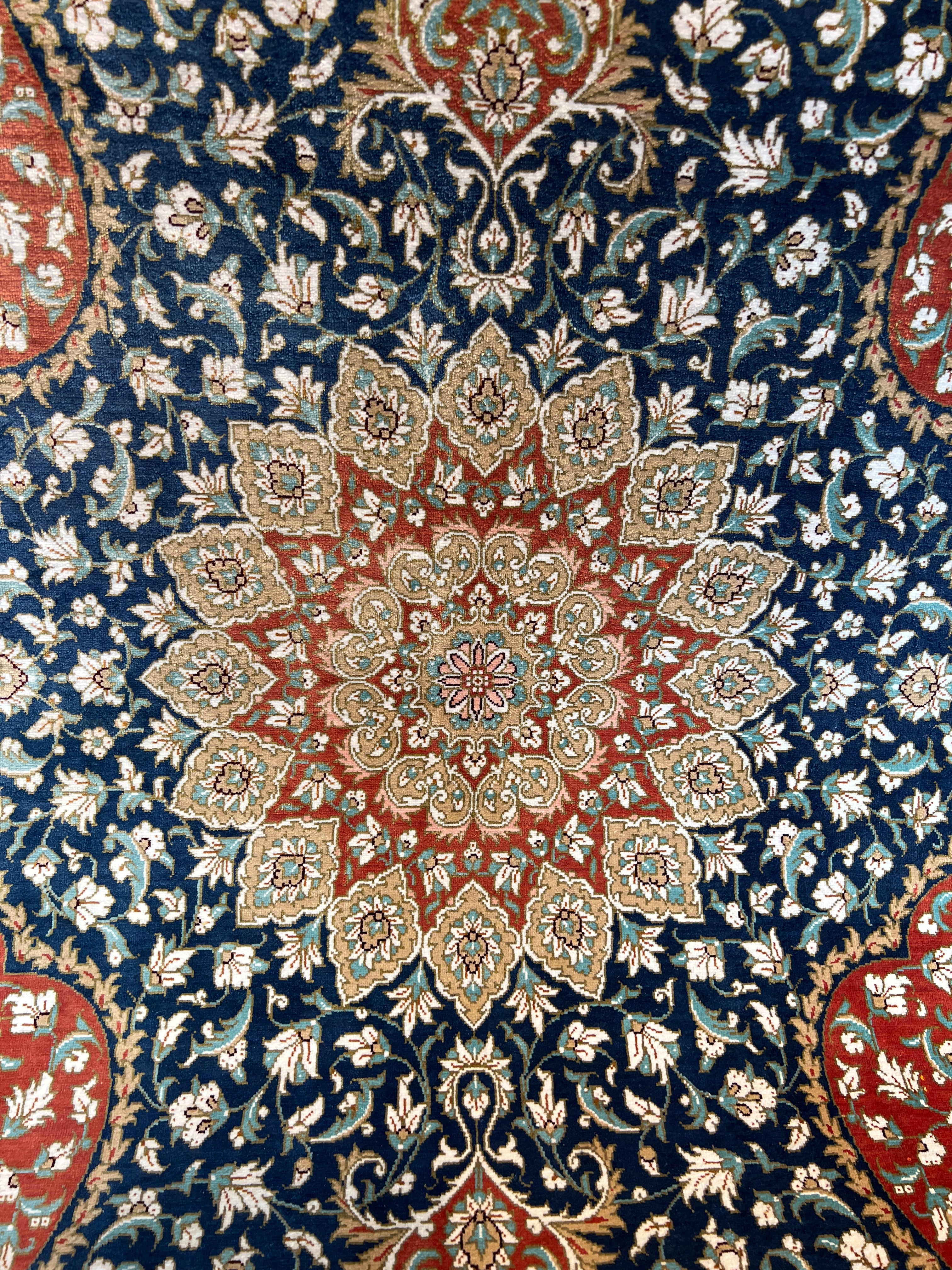 Tappeto persiano Qum seta extra fine