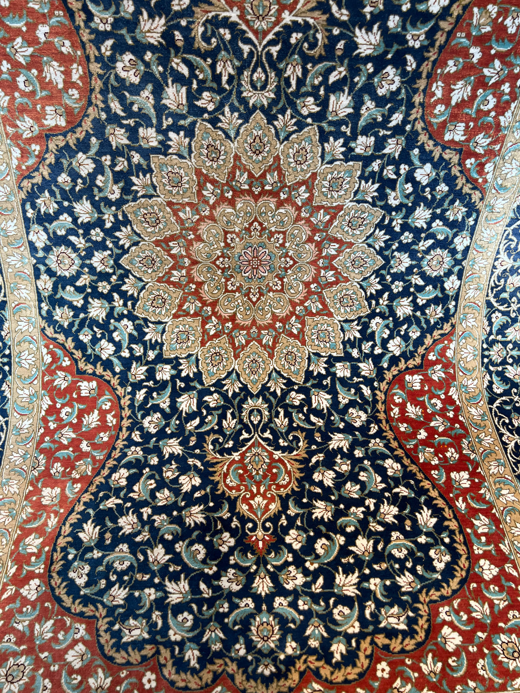 Tappeto persiano Qum seta extra fine
